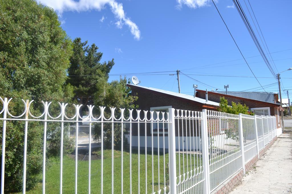 Apartamento Departamentos Lizkar Esquel Exterior foto