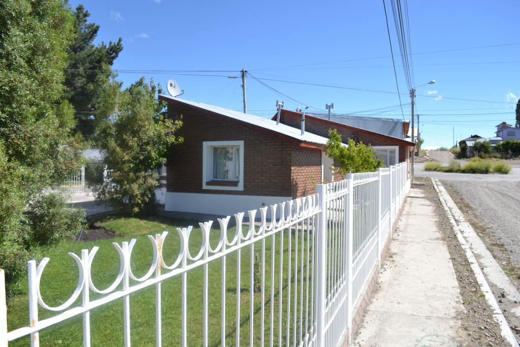 Apartamento Departamentos Lizkar Esquel Exterior foto